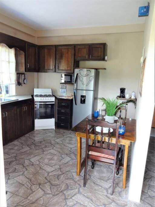 St. George'S Holiday Studio Vacation Of A Lifetime Fontenoy ภายนอก รูปภาพ