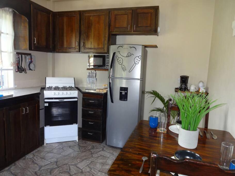 St. George'S Holiday Studio Vacation Of A Lifetime Fontenoy ภายนอก รูปภาพ